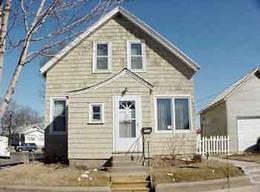 2315 13th Pl, La Crosse, WI 54601