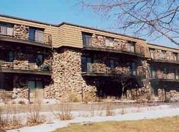 320 Pleasant St. #105, Oconomowoc, WI 53066