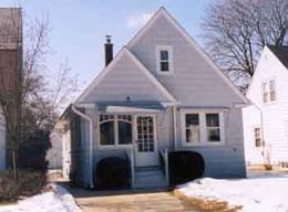 5017 N Idlewild Ave., Whitefish Bay, WI 53217