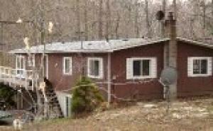15107 Point Creek Rd., Meeme, WI 53063
