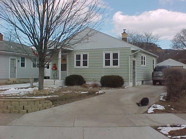 1109 Grandad Terr, La Crosse, WI 54601