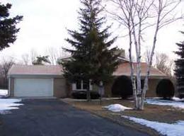 16760 Ridgeview Dr, Brookfield, WI 53005