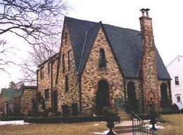 1604 E Chateau Pl., Whitefish Bay, WI 53217