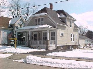 211 Russell Ave, Hartford, WI 53027