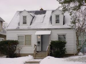 3223 W Fairmount Ave, Milwaukee, WI 53209