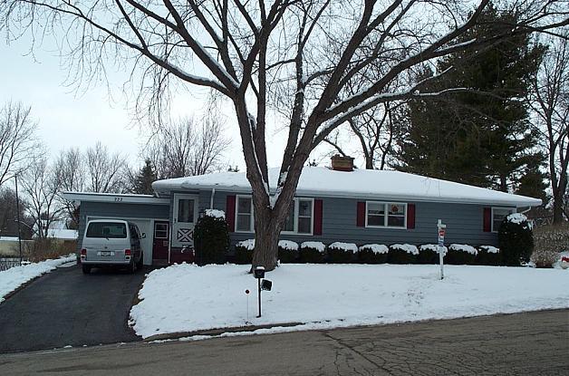 222 Lounsbury, Watertown, WI 53098