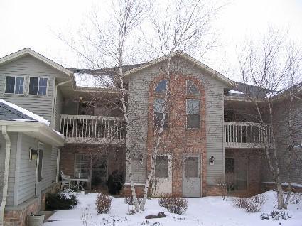 3651 E Barbara Ct. #2, Oak Creek, WI 53154