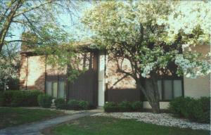 2220 W Good Hope Rd. #22, Glendale, WI 53209
