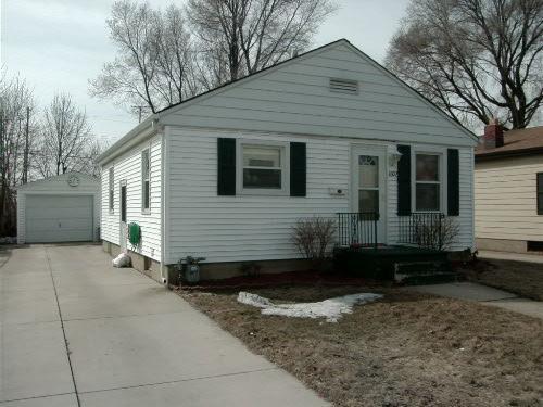 1607 27th St., Kenosha, WI 53140