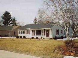 1065 Parkmoor Dr., Brookfield, WI 53005