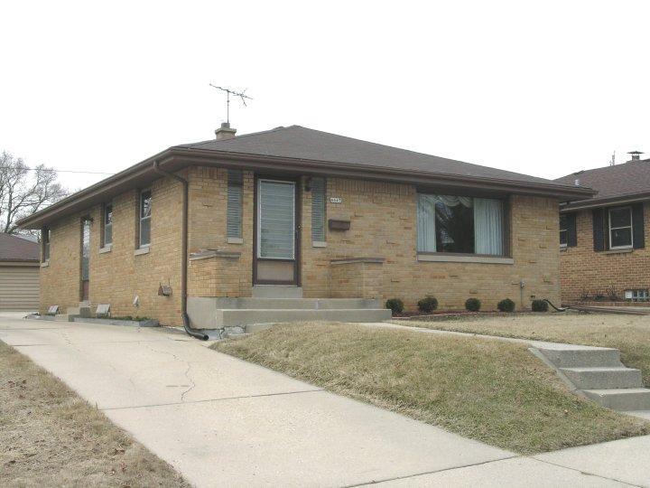 4447 S Taylor, Milwaukee, WI 53207