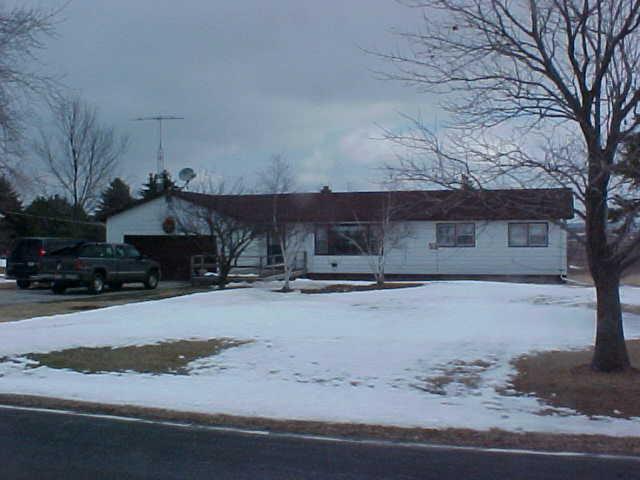 6213 N Cth Oj, Plymouth, WI 53073