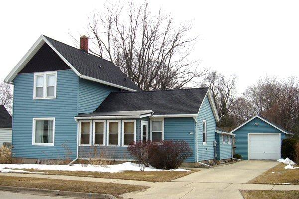 421 E Jefferson, Oconomowoc, WI 53066