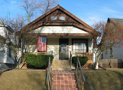 4304 N Murray Ave, Shorewood, WI 53211