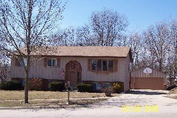 922 S Grandview Blvd., Waukesha, WI 53188