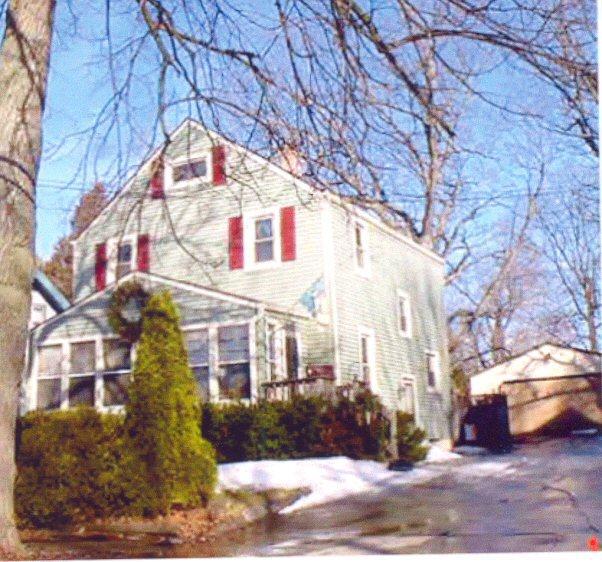 119 Columbia Ave., Waukesha, WI 53186