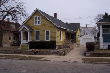 1913 N Wisconsin, Racine, WI 53402