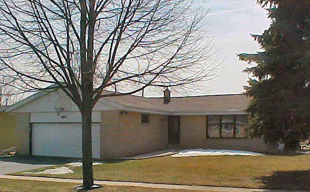 403 Meadow Park Dr., Horicon, WI 53032