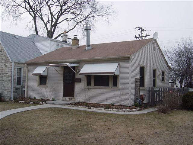 1326 W Howard, Milwaukee, WI 53221