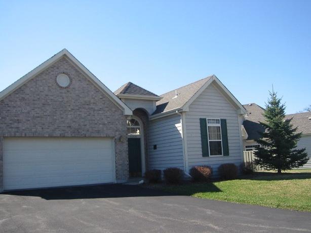 1049 Terrace Ct #43-24, Geneva, WI 53147