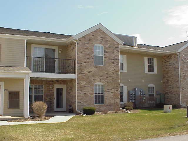 1140 N Sunnyslope Dr #101, Mount Pleasant, WI 53406