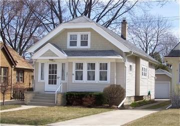 5120 N Elkhart Ave, Whitefish Bay, WI 53217