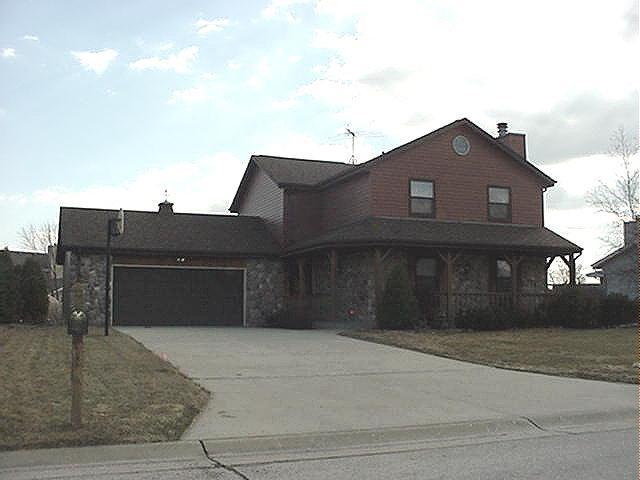 8509 W Beacon Hill, Franklin, WI 53132