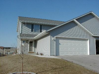 1226 Autumn Dr, West Bend, WI 53090