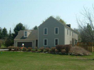 W227S4465 Patricia Ln., Waukesha, WI 53189