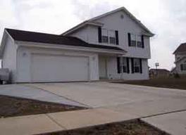 1011 Bluebird Ln., Hartford, WI 53027