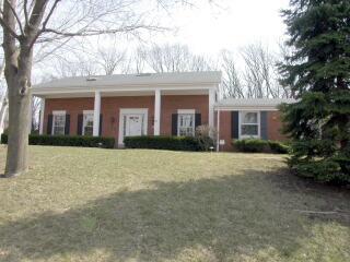 2564 Normandy Ln., Wauwatosa, WI 53226
