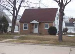 7106 W Dreyer Pl, West Allis, WI 53219