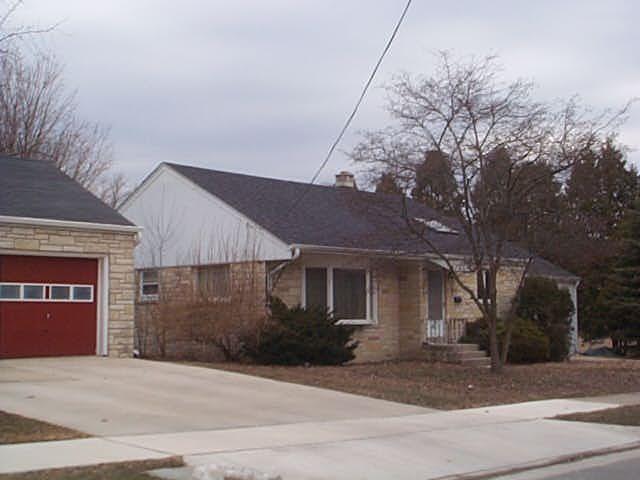 331 Quinlan Dr., Pewaukee, WI 53072