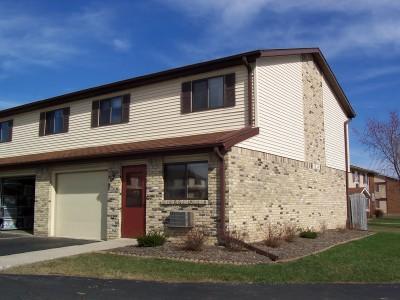 1145 Vogt Dr. #7, West Bend, WI 53095