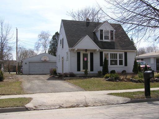 1107 Pershing Ave., Sheboygan, WI 53083