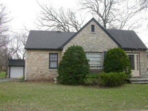 109 Lincoln Ave., Mukwonago, WI 53149