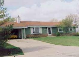 10110 W Friar Ln, Franklin, WI 53132