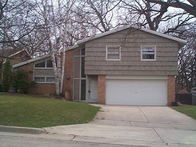10141 W Nash St., Wauwatosa, WI 53222