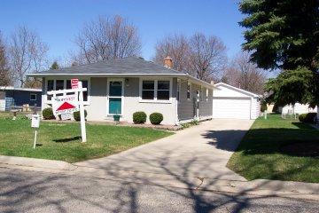 [Address Hidden by Seller], Oconomowoc, WI 53066