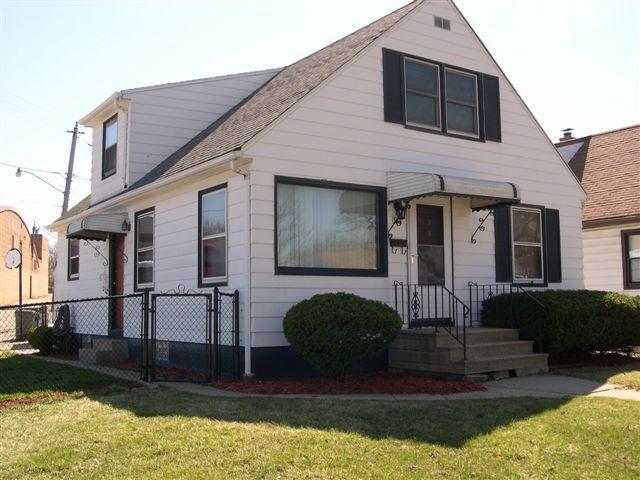 303 E Ohio Ave., Milwaukee, WI 53207