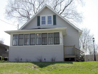 933 E Racine Ave., Waukesha, WI 53186