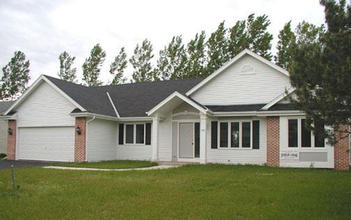 902 Kentwood Dr., Caledonia, WI 53402