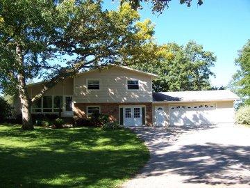 7427 N Hillendale Pkwy., Beaver Dam, WI 53916