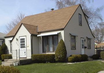 8602 W Hayes Ave, West Allis, WI 53227