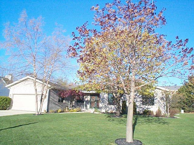 3935 S Cavendish Rd., New Berlin, WI 53151