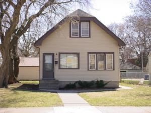 3621 W Hope Ave., Milwaukee, WI 53216