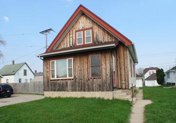 2018 S 60th St, West Allis, WI 53219