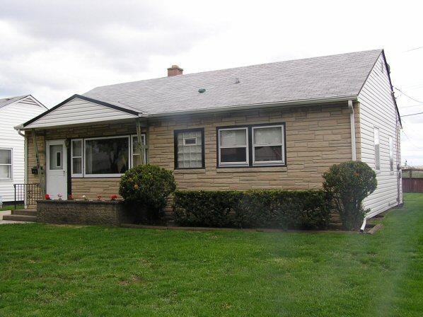 429 W Armour Ave., Milwaukee, WI 53207