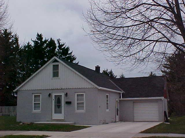 1533 S 19th St., Sheboygan, WI 53081