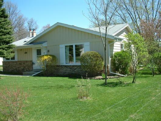 153 Willow Dr., Hartland, WI 53029